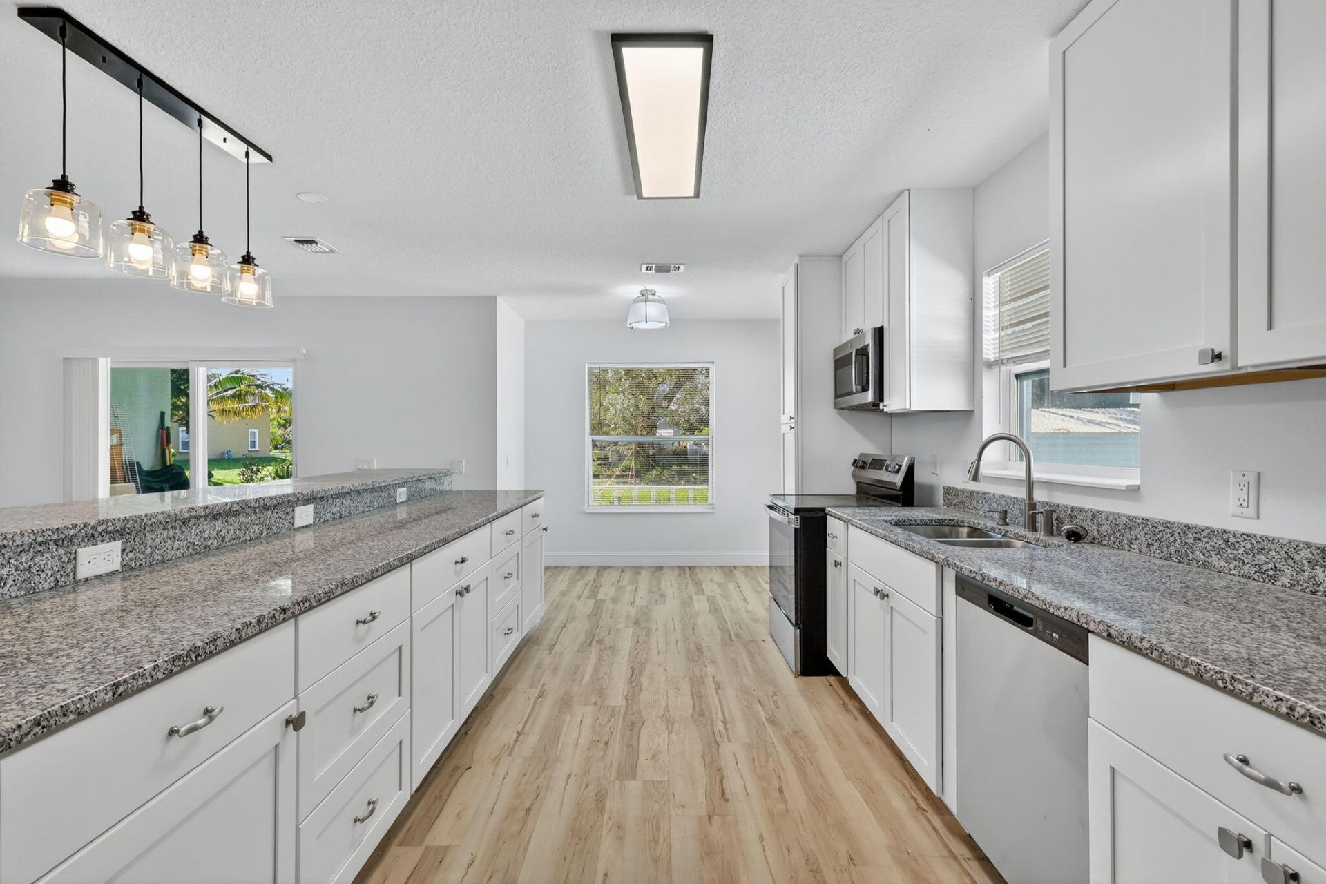 2206 S 34th Street, Fort Pierce, FL 34947 Photo