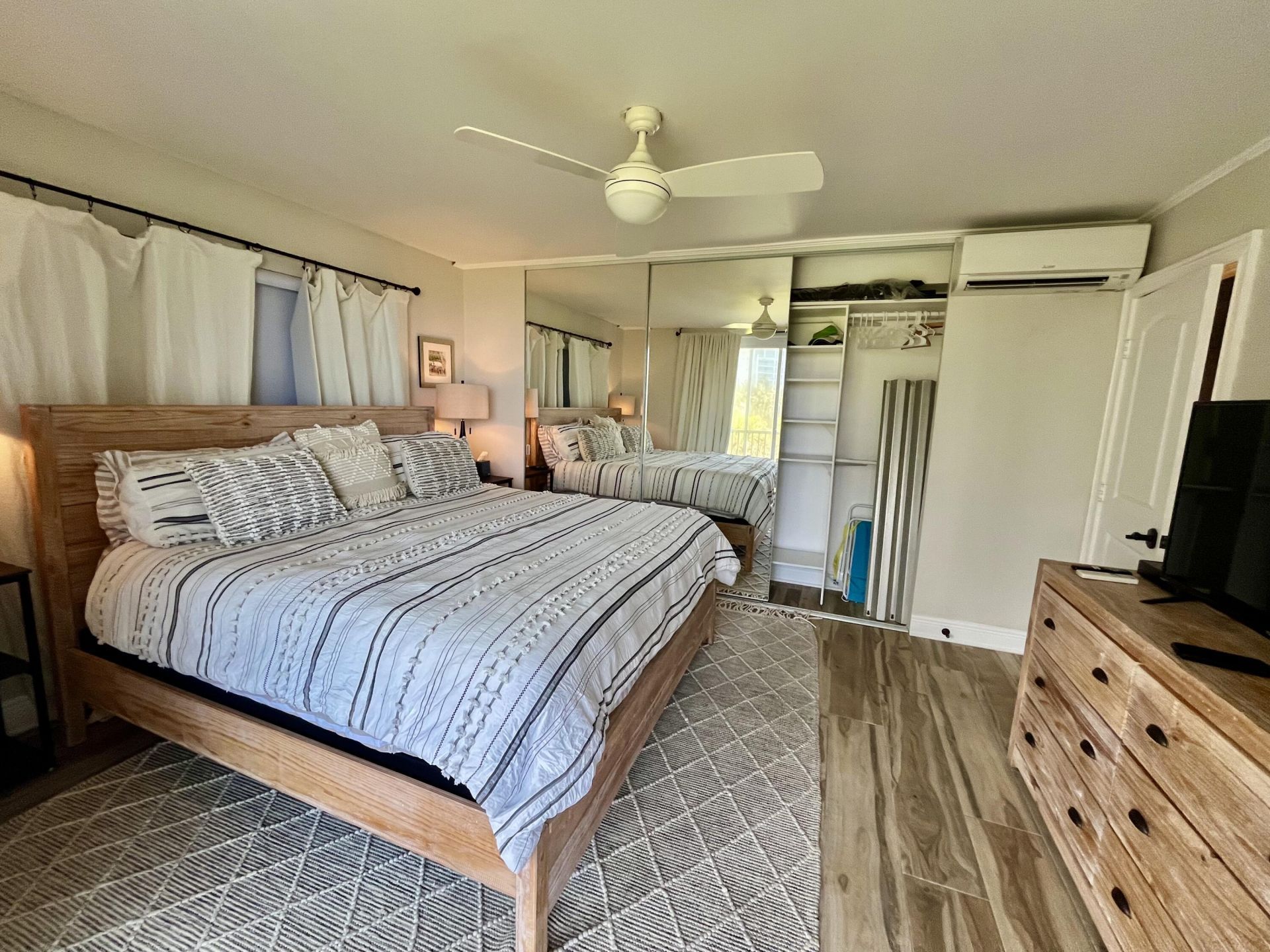 3600 N Ocean Drive, Unit 425, Riviera Beach, FL 33404 Photo