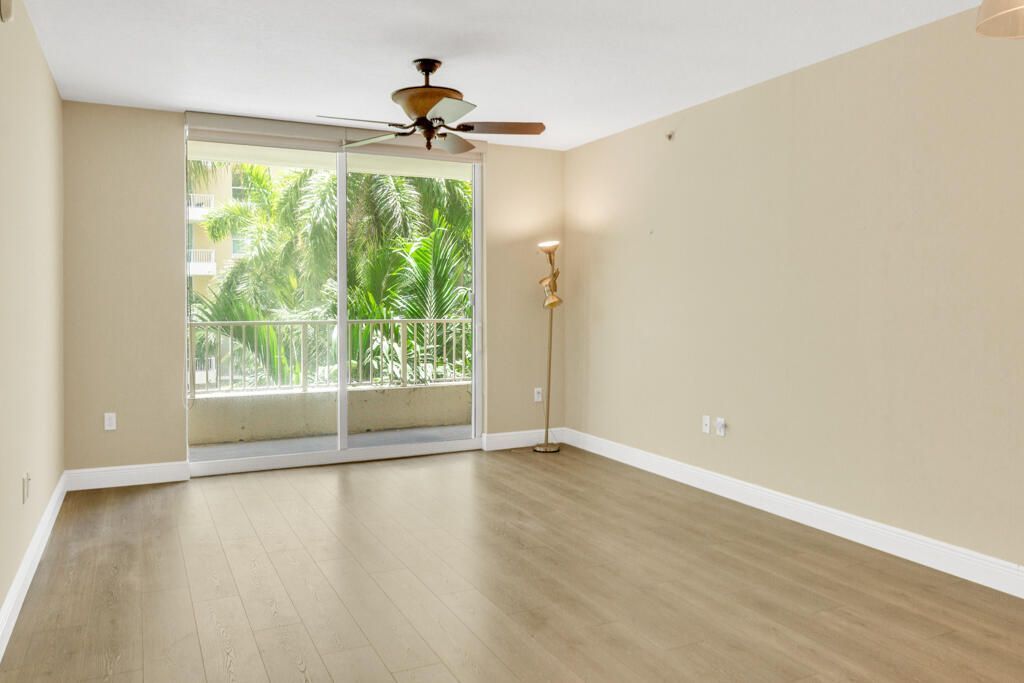 700 E Boynton Beach Boulevard, Unit 407, Boynton Beach, FL 33435 Photo