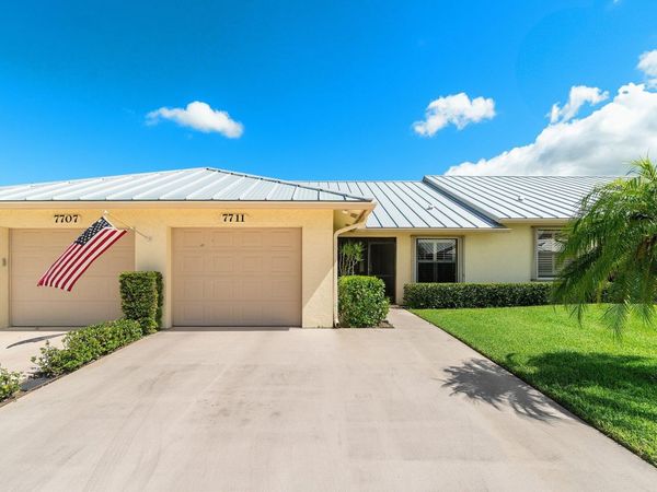 7711 SE Sugar Sand Circle, Hobe Sound, FL 33455