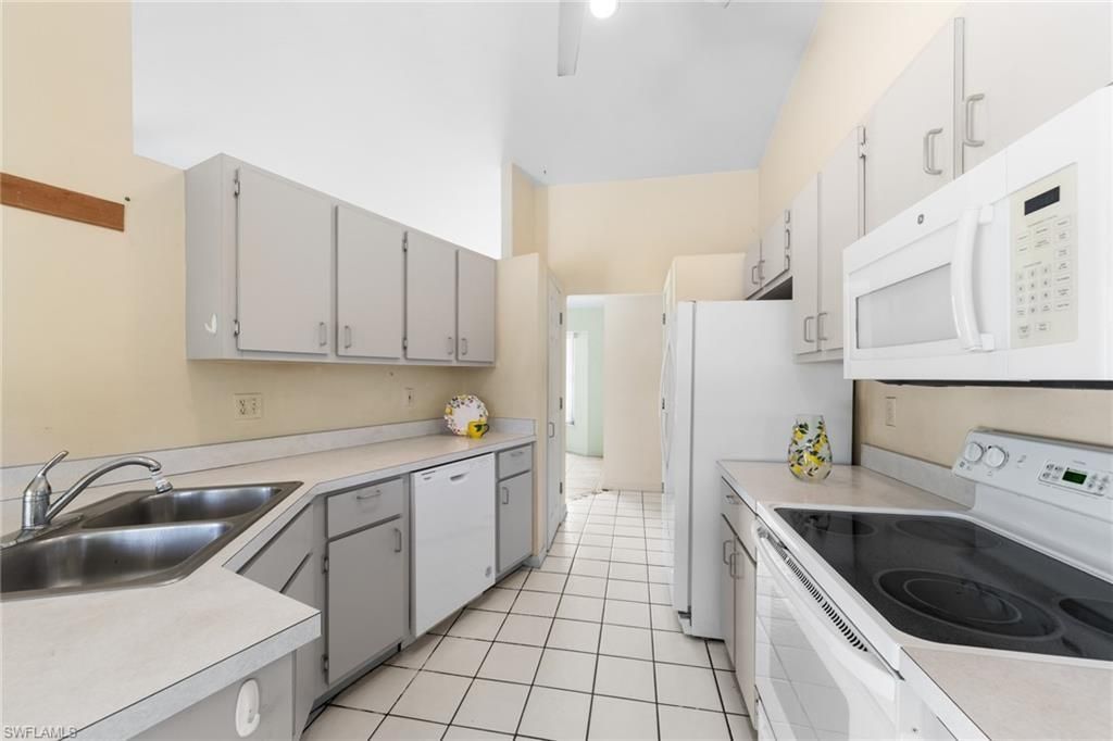 9366 Pineapple Rd, Fort Myers, FL 33967 Photo