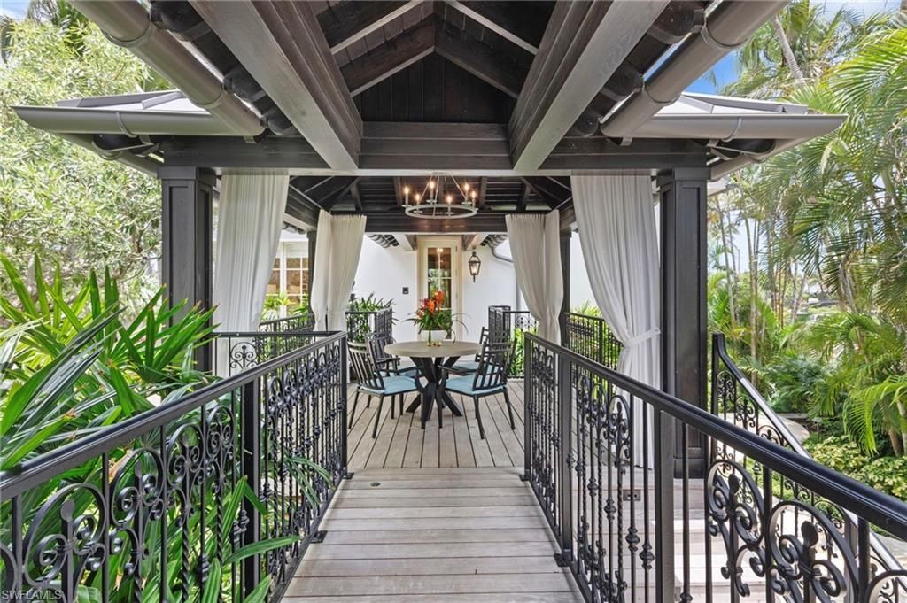 3675 Gordon Dr, Naples, FL 34102 Photo