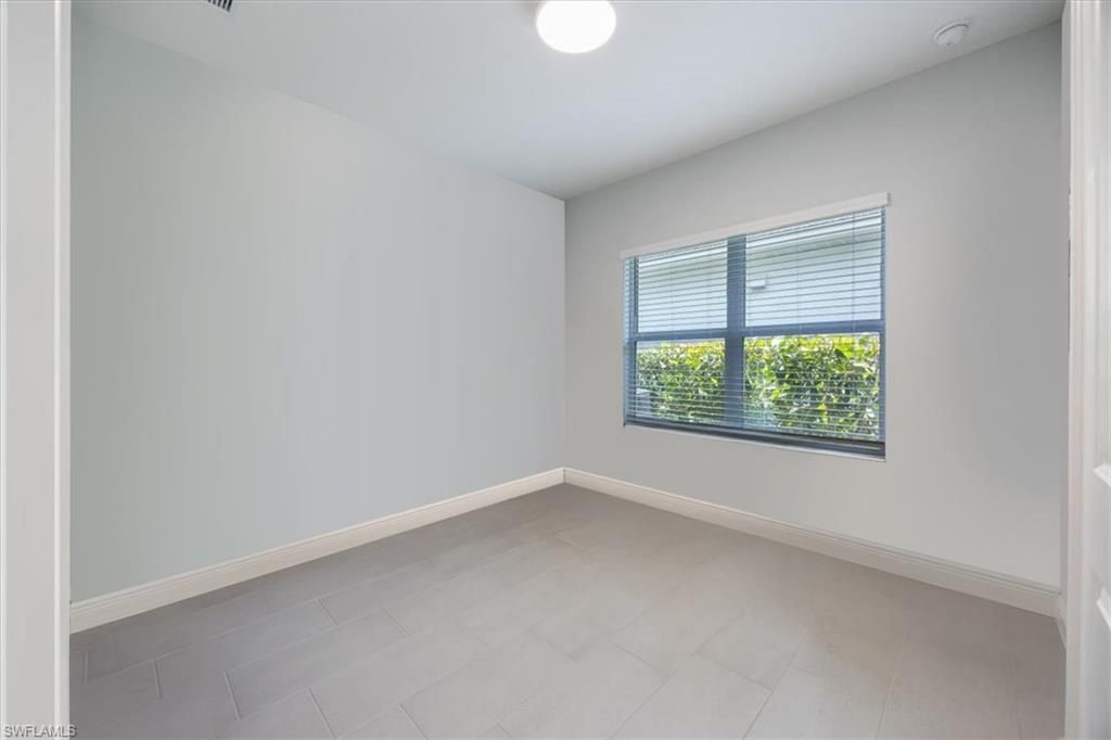 2401 Ariane Dr, Naples, FL 34112 Photo
