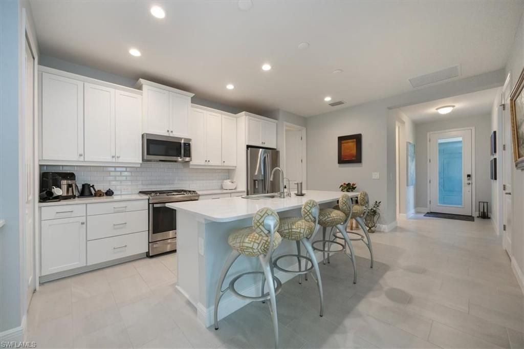 2401 Ariane Dr, Naples, FL 34112 Photo