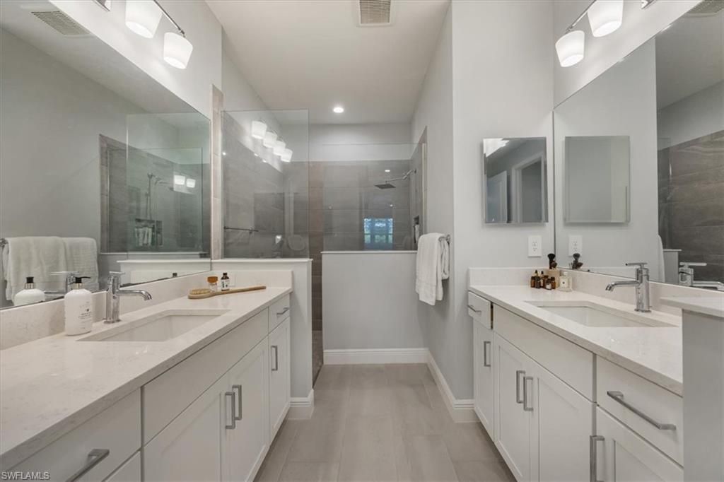 2401 Ariane Dr, Naples, FL 34112 Photo