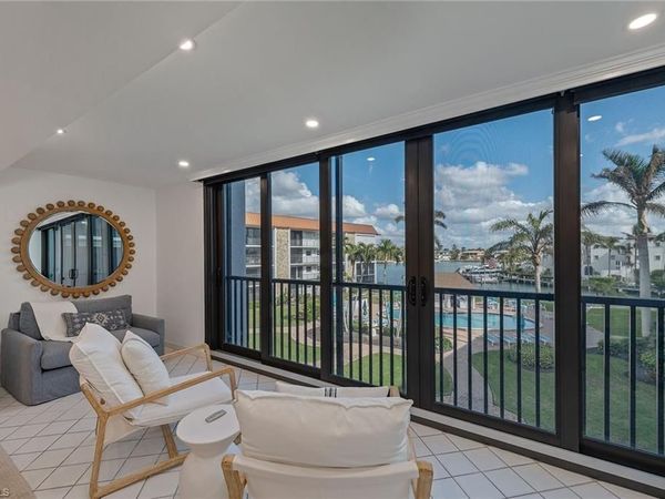 2900 Gulf Shore BLVD N, Unit 310, NAPLES, FL 34103