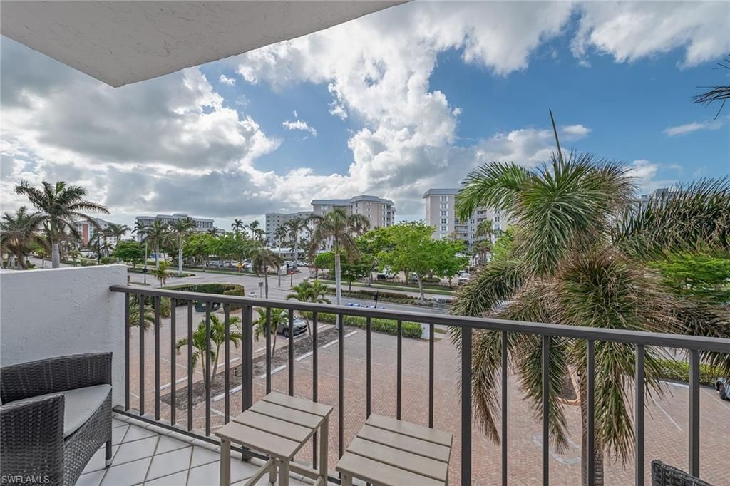 2900 Gulf Shore Blvd N, Unit 310, Naples, FL 34103 Photo