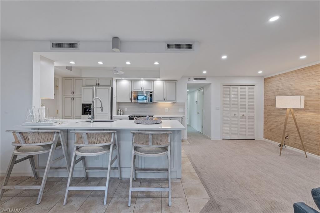 2900 Gulf Shore Blvd N, Unit 310, Naples, FL 34103 Photo