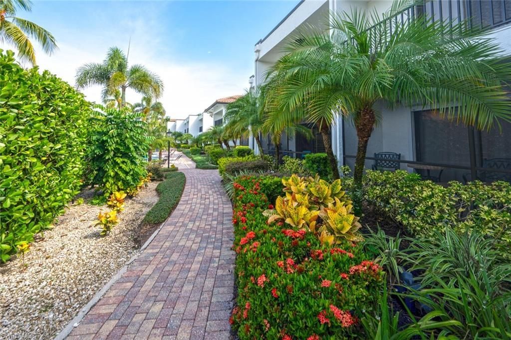 1080 6th St S, Naples, FL 34102 Photo