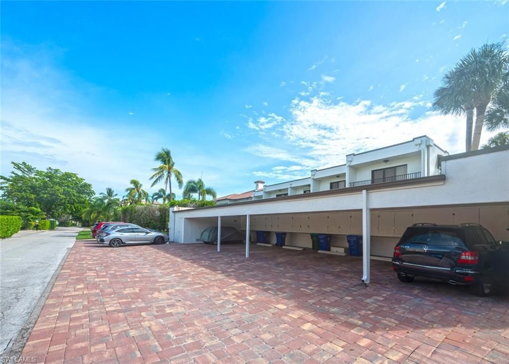 1080 6th St S, Naples, FL 34102 Photo