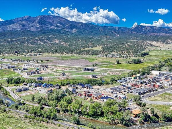 252 Southside Loop, Salida, CO 81201