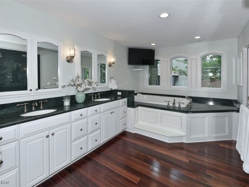 25550 Lake Road, Bay Village, OH 44140 Photo 23