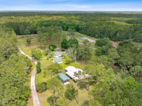 2889 SANTA FE Trail, Hilliard, FL 32046