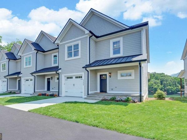 776 N Main Street, Unit H, Hiawassee, GA 30546