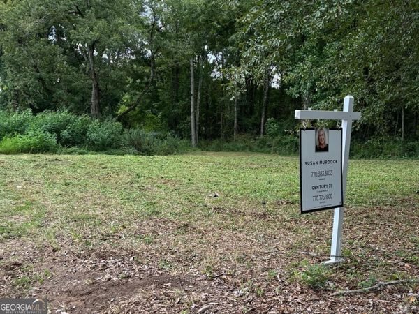 372 Atlanta Street, Barnesville, GA 30204