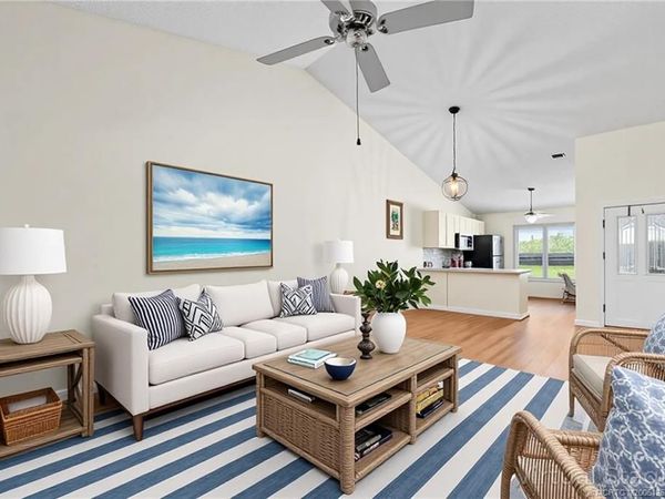 7711 SE Sugar Sand Circle, Hobe Sound, FL 33455