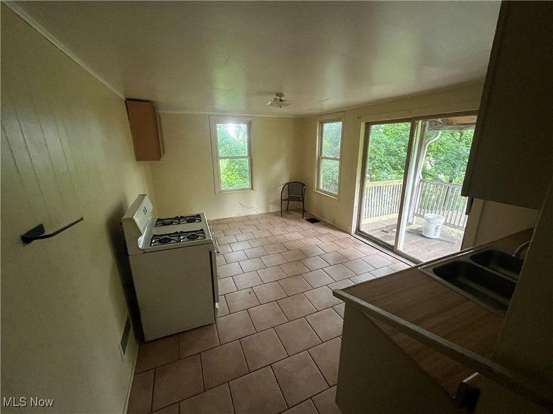 1069 Mershon Lane, Zanesville, OH 43701 Photo 3