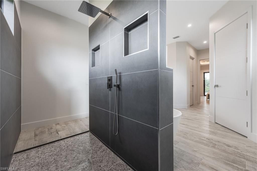 2122 Coral Point Dr, Cape Coral, FL 33990 Photo