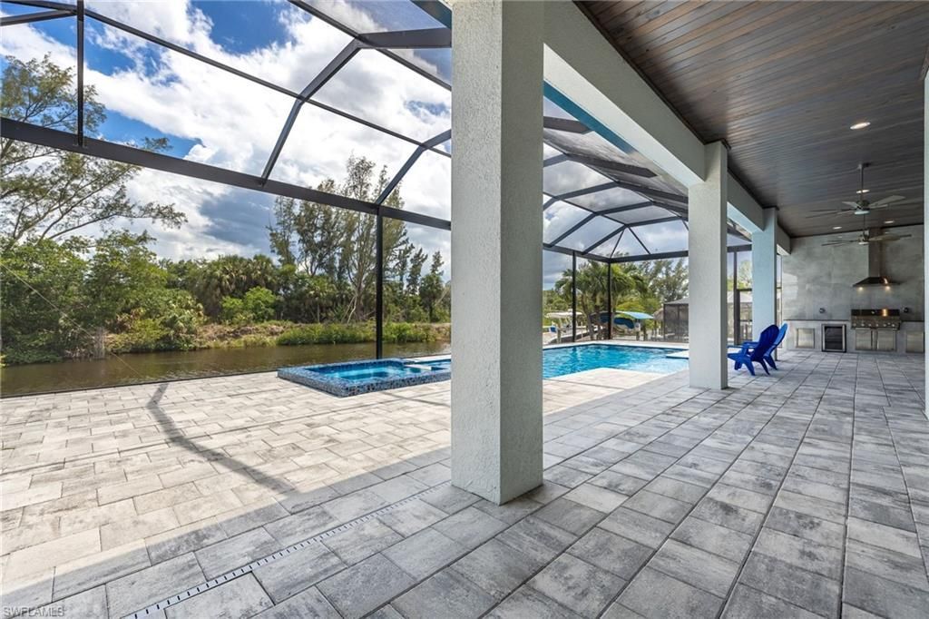 2122 Coral Point Dr, Cape Coral, FL 33990 Photo