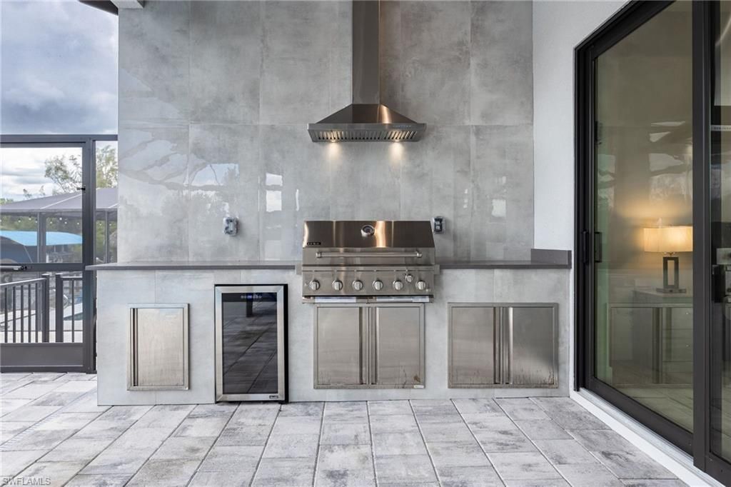 2122 Coral Point Dr, Cape Coral, FL 33990 Photo