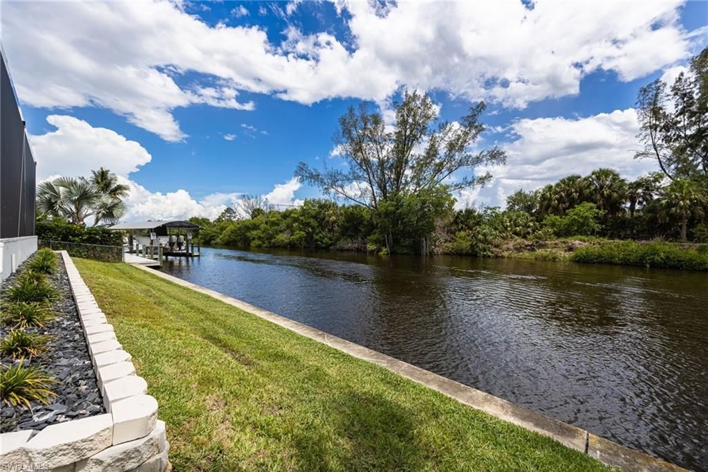 2122 Coral Point Dr, Cape Coral, FL 33990 Photo