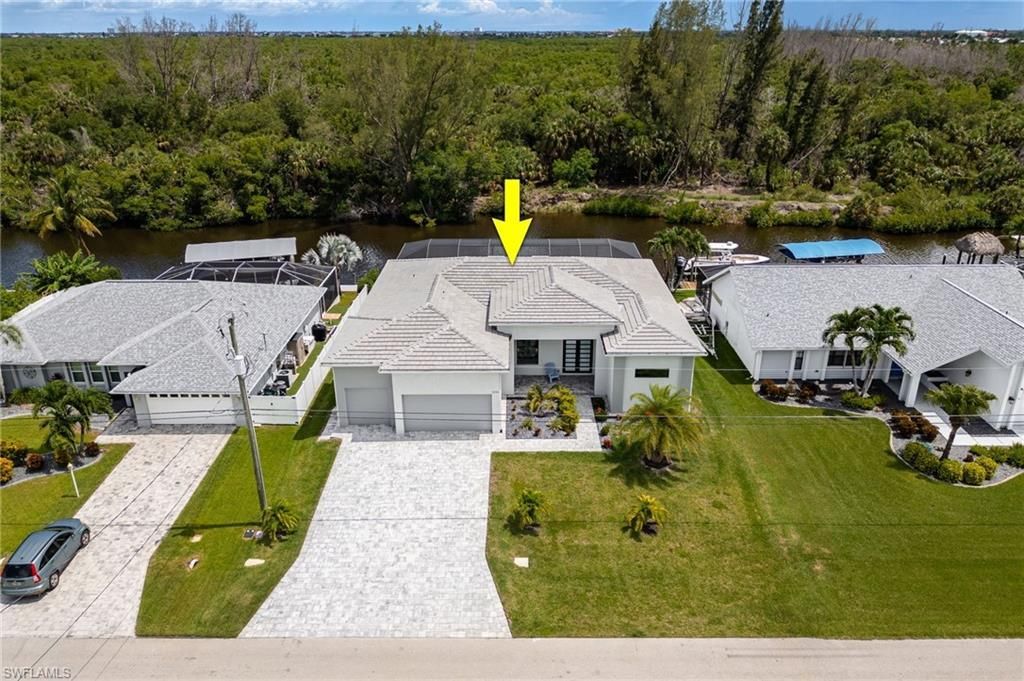 2122 Coral Point Dr, Cape Coral, FL 33990 Photo