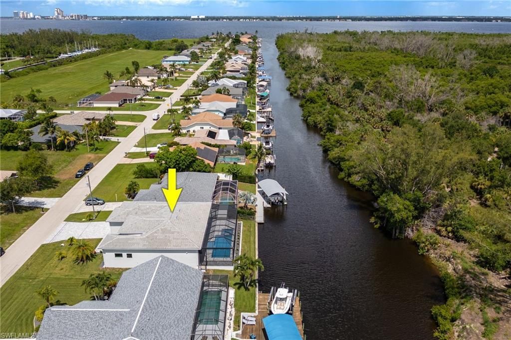 2122 Coral Point Dr, Cape Coral, FL 33990 Photo