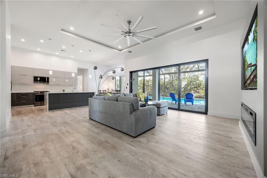 2122 Coral Point Dr, Cape Coral, FL 33990 Photo