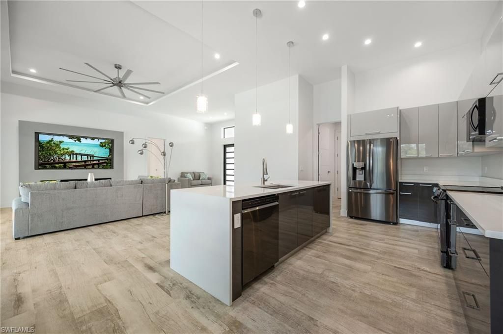 2122 Coral Point Dr, Cape Coral, FL 33990 Photo