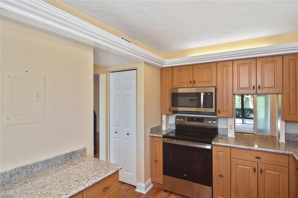 4295 Island Cir, Unit 2, Fort Myers, FL 33919 Photo