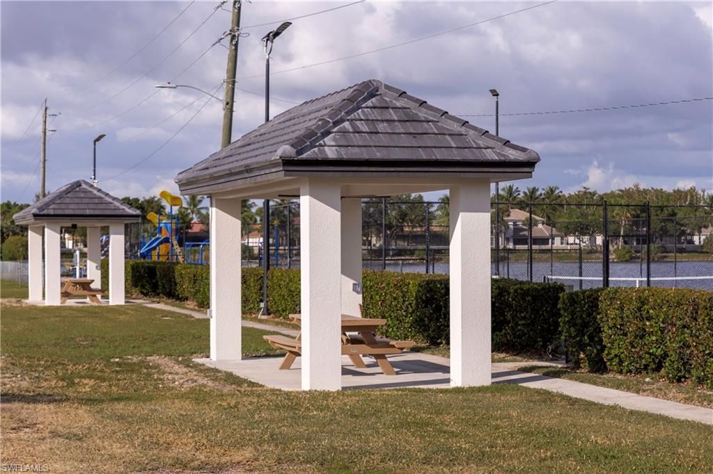 5160 Harborage Dr, Fort Myers, FL 33908 Photo
