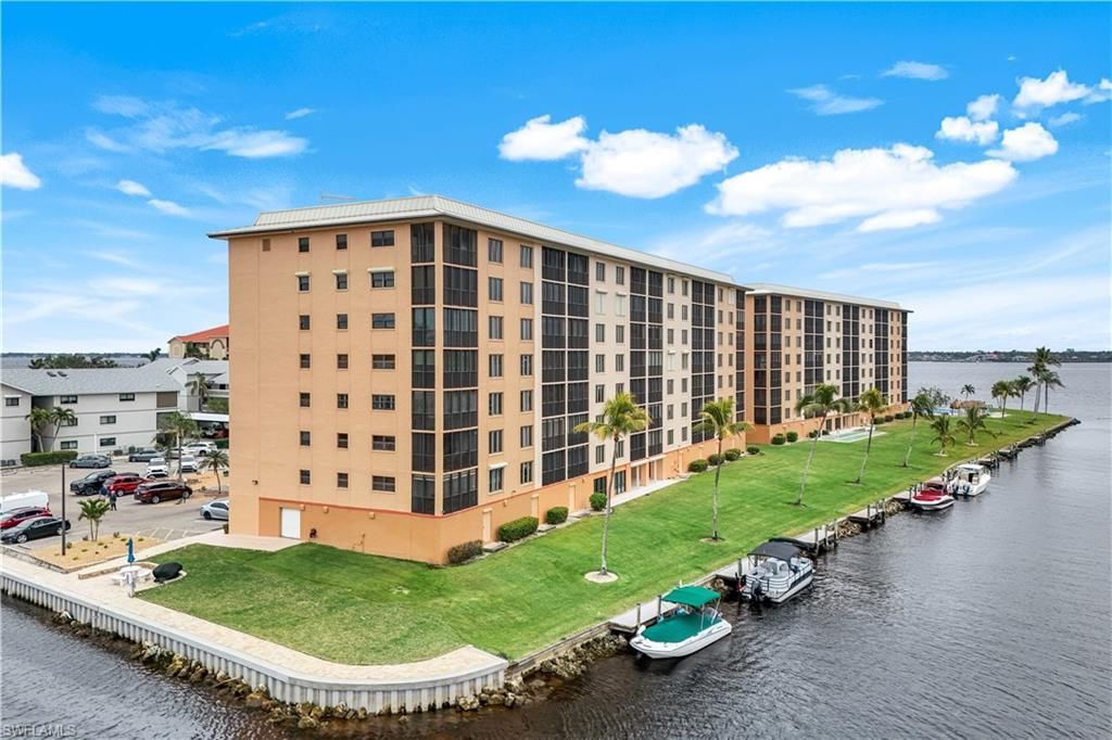 4260 SE 20th Pl, Unit 206, Cape Coral, FL 33904 Photo