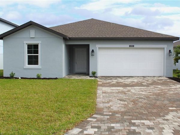 253 Moonlit Lake TRL, LEHIGH ACRES, FL 33936