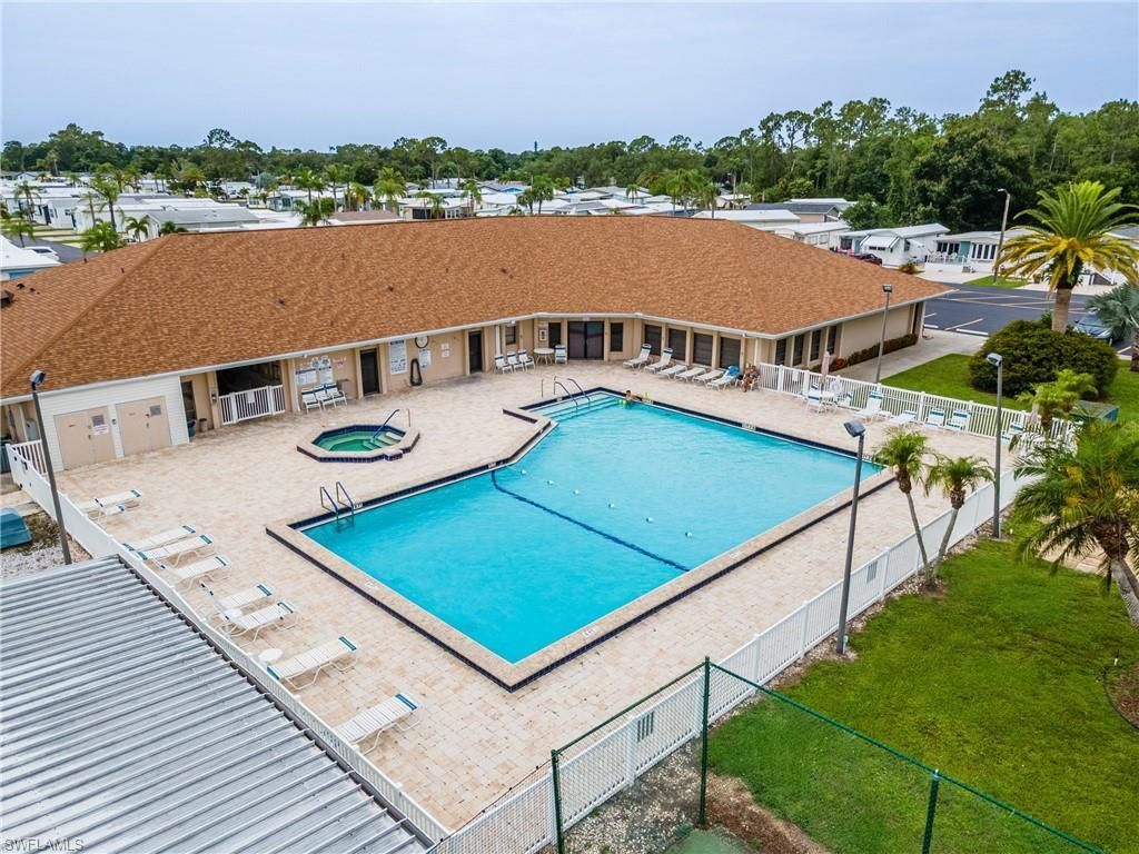 40 La Fonda Ln, North Fort Myers, FL 33903 Photo