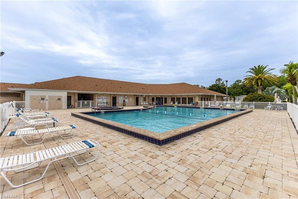 40 La Fonda Ln, North Fort Myers, FL 33903 Photo