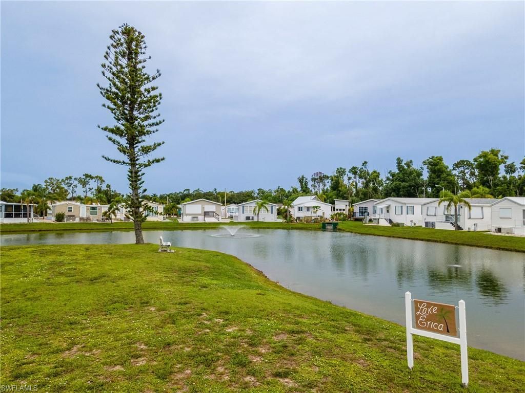 40 La Fonda Ln, North Fort Myers, FL 33903 Photo