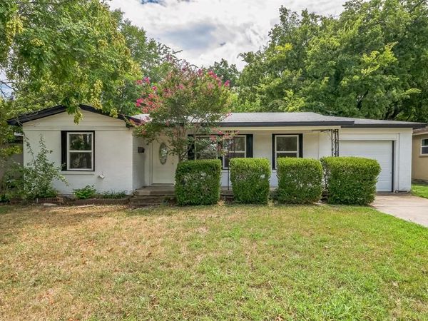 5605 Dennis Avenue, Fort Worth, TX 76114