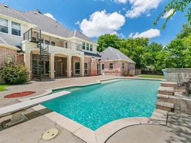 8945 Waterchase Circle, Fort Worth, TX 76120