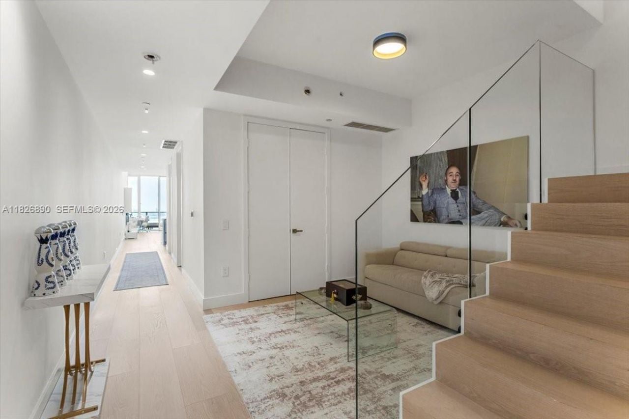 1100 Biscayne Blvd, Unit 4305, Miami, FL 33132 Photo