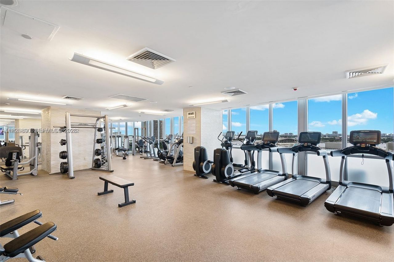 1100 Biscayne Blvd, Unit 4305, Miami, FL 33132 Photo