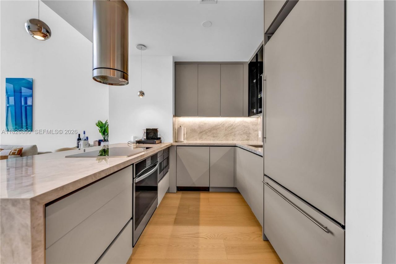 1100 Biscayne Blvd, Unit 4305, Miami, FL 33132 Photo