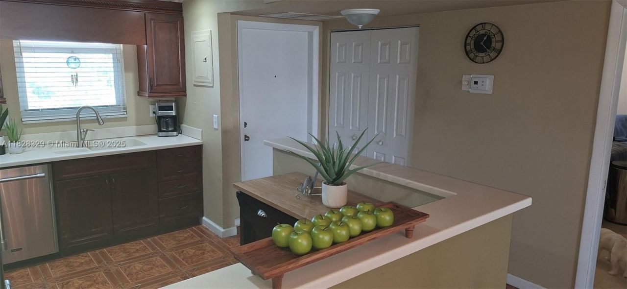 3100 NE 49th St, Unit 510, Fort Lauderdale, FL 33308 Photo