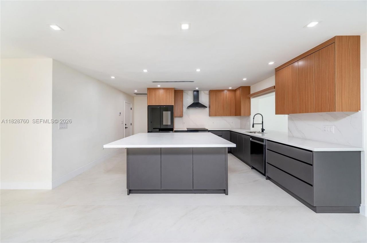 7101 E Troon Cir, Miami Lakes, FL 33014 Photo