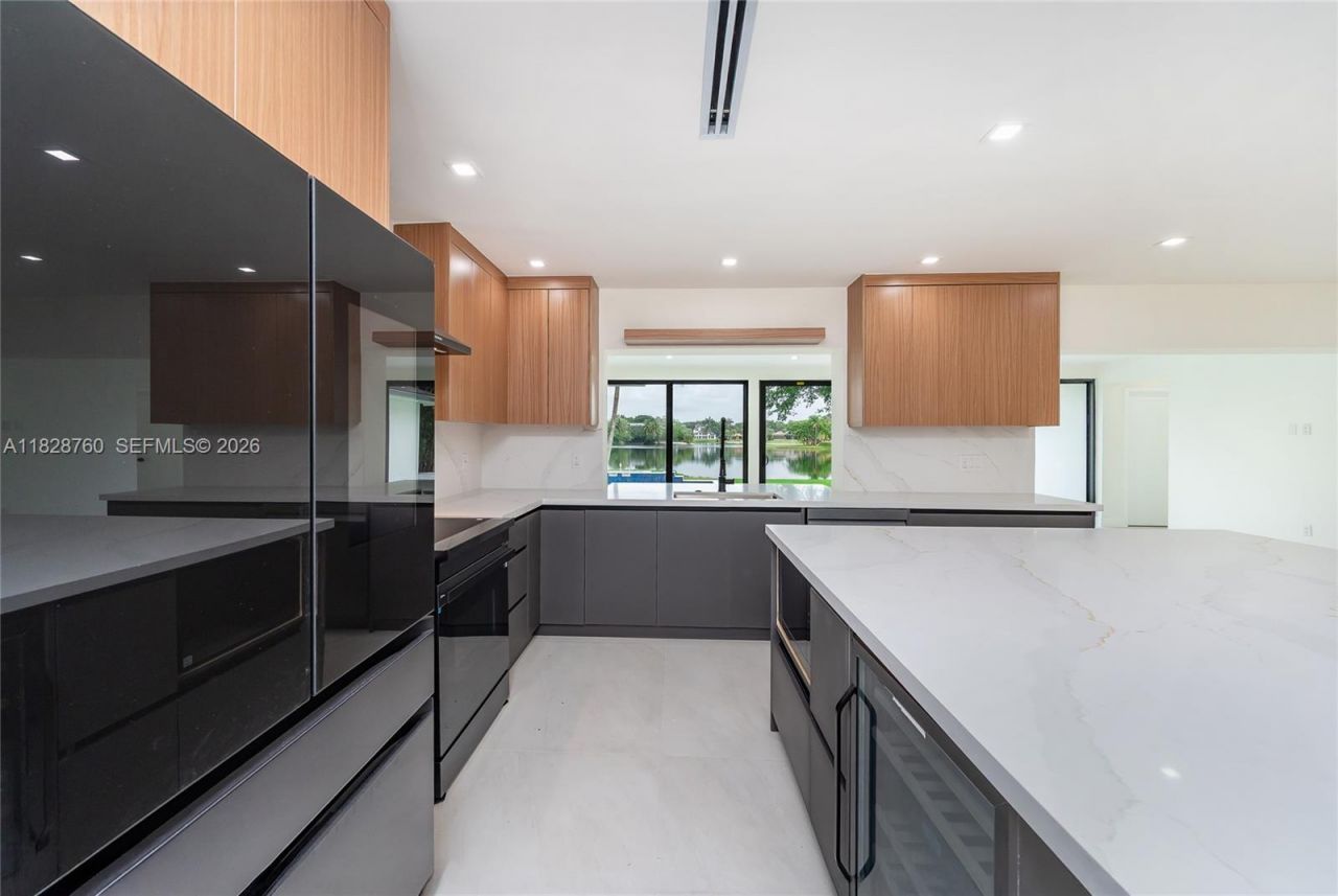 7101 E Troon Cir, Miami Lakes, FL 33014 Photo