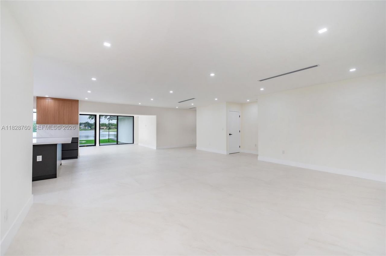 7101 E Troon Cir, Miami Lakes, FL 33014 Photo