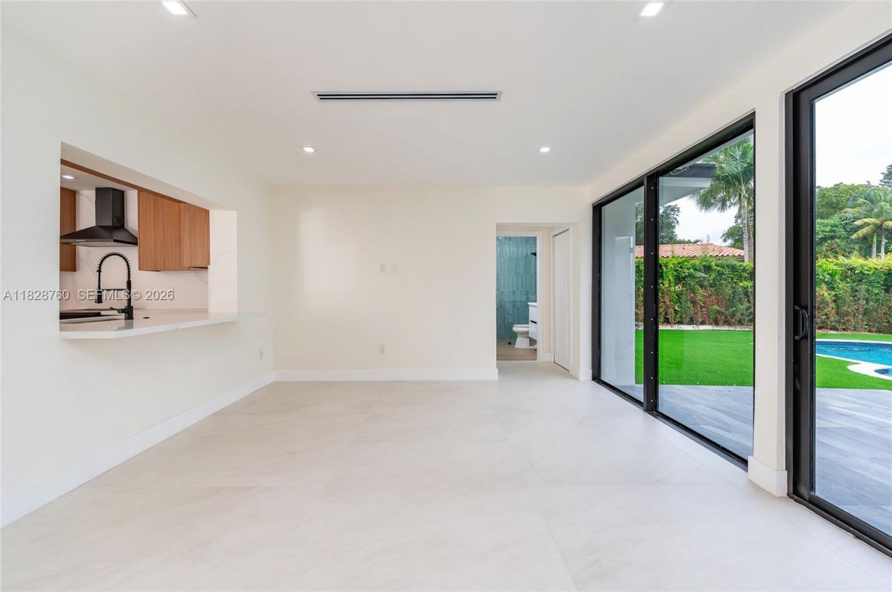 7101 E Troon Cir, Miami Lakes, FL 33014 Photo