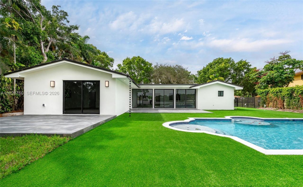 7101 E Troon Cir, Miami Lakes, FL 33014 Photo