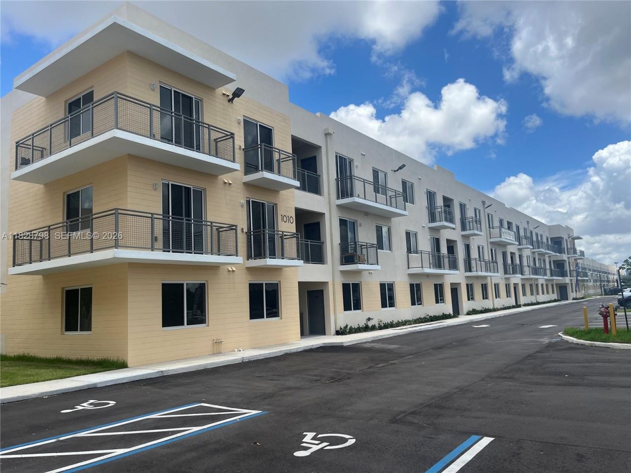 1105 SW 70th Ave, Unit 102, Miami, FL 33144 Photo