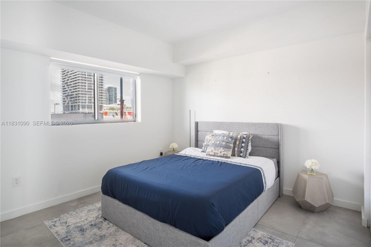 460 NE 28th St, Unit 805, Miami, FL 33137 Photo