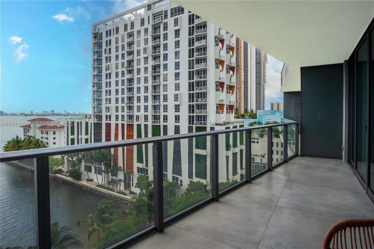 460 NE 28th St, Unit 805, Miami, FL 33137 Photo